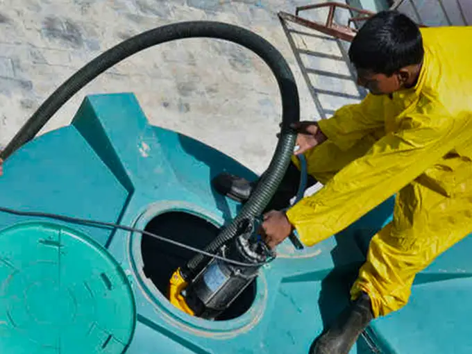 Water Tank Cleaning