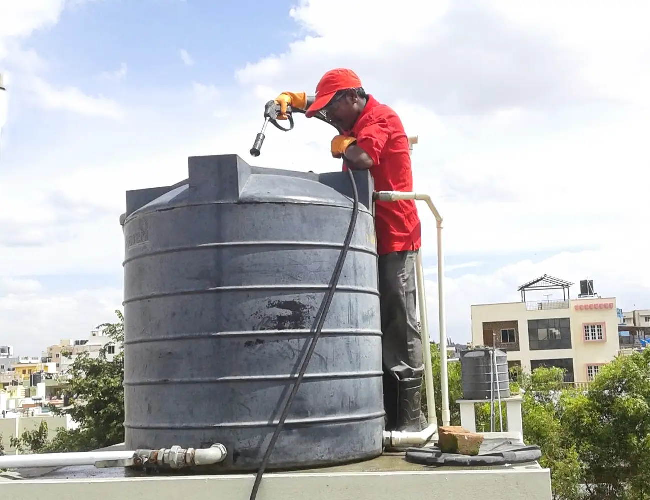water tank cleaning roof